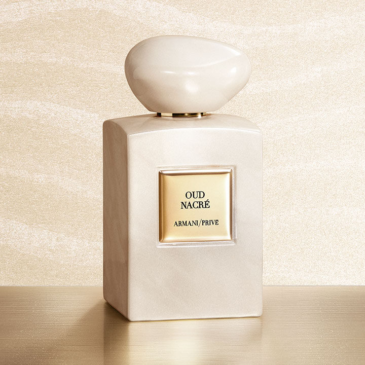 Armani Prive Oud Nacre parfumflesje met monstertje.