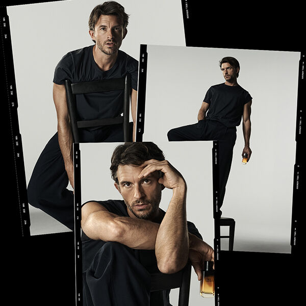 Planche contact style photo argentique de Jonathan Bailey en tenue noire, posant assis et debout sur une chaise, sur fond blanc studio