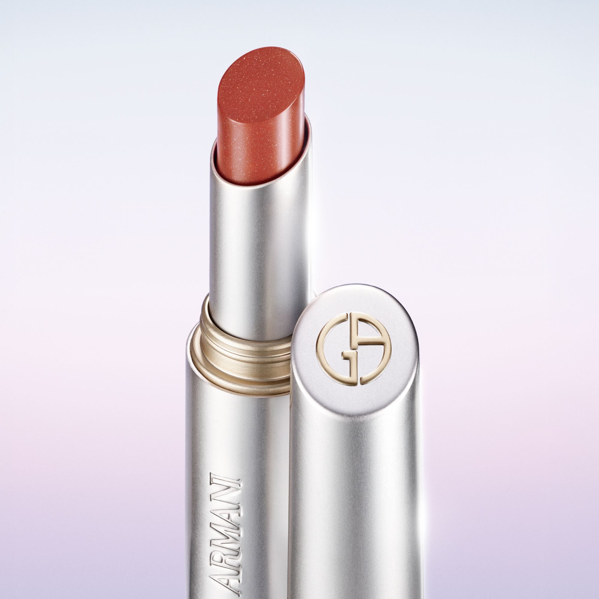 Armani Prisma Flash lippenstift in mintkleur, met zilveren tube en GA logo.