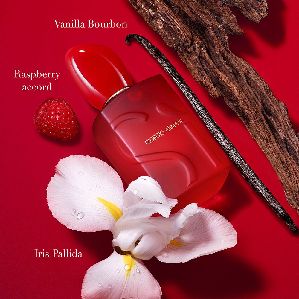 Giorgio Armani Si Passione red bloom parfumfles met framboos, iris en vanille.
